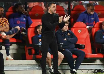 تشافي بعد هزيمة برشلونة من رايو فاييكانو فارق النقاط مع ريال مدريد ليس عذر ا