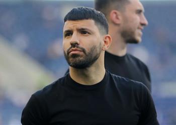 أجويرو عن عودة ميسي إلى برشلونة القرار النهائي في يده