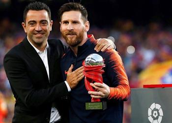 تشافي يراوغ بشأن عودة ميسي إلى برشلونة