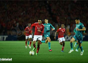 الأهلي بالزي الأحمر الكامل والرجاء بـ الأبيض في إياب ربع نهائي دوري أبطال إفريقيا