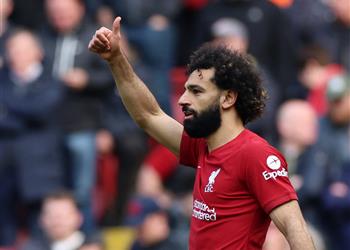 محمد صلاح ينتظر رقمين مميزين في مباراة ليفربول وتوتنهام
