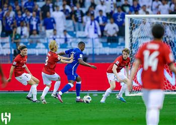 فيديو الهلال يسقط في فخ التعادل مع أوراوا الياباني في ذهاب نهائي دوري أبطال آسيا