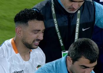 كوكا ي علن انتهاء موسمه مع ألانيا سبور بسبب الإصابة