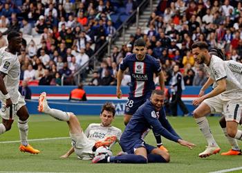 فيديو بمشاركة ميسي ومبابي باريس سان جيرمان يسقط بثلاثية أمام لوريان في مباراة طرد حكيمي