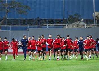 مران الأهلي كولر يجتمع مع اللاعبين وتدريبات بدنية للحراس استعداد ا لغزل المحلة