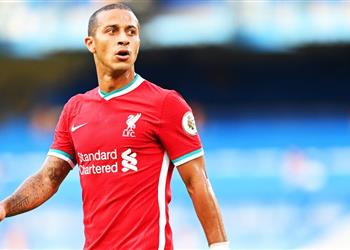 تقارير توضح موقف تياجو ألكانتارا من خوض مباراة ليفربول وآرسنال