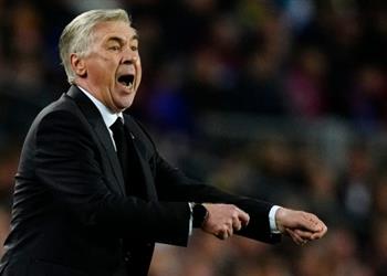 أنشيلوتي بعد الفوز أمام برشلونة بنزيما قادر على الفوز بكرة ذهبية ثانية والمزحة أصبحت حقيقة