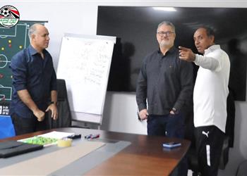 روجيرو ميكالي يحاضر مدربي الدبلومة الإفريقية A