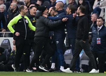 دي زيربي يتهم مدرب توتنهام بعدم الاحترام والأخير يرد كنت هادئ ا ومهذب ا