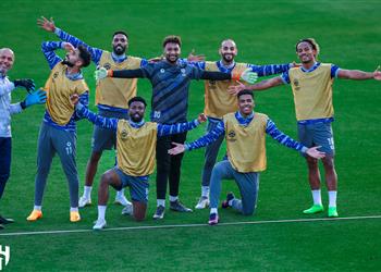 الهلال يؤدي مران الأول في اليابان وغياب سلمان الفرج وعودة حارس الفريق