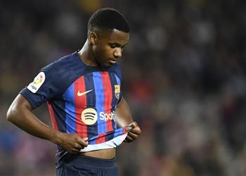 70 مليون يورو تفصل رحيل أنسو فاتي عن برشلونة إلى الدوري الإنجليزي