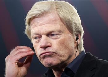 أوليفر كان يكشف أسباب فشل تعاقد بايرن ميونخ مع هالاند وموقف صفقة أوسيمين ورحيل مولر