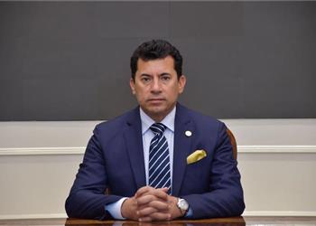 أشرف صبحي رئيس ا للاتحاد الإفريقي للرياضة الجامعية باكتساح