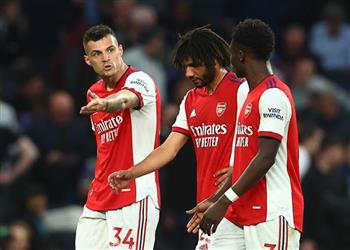 لاعب آرسنال يخبر زملائه برغبته في الرحيل نهاية الموسم