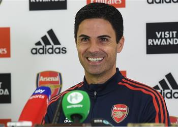 أرتيتا يعلق على إصابة ساليبا وزينشينكو وأنباء رحيل لاعب آرسنال