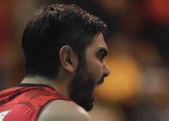 خاص الأهلي يمدد تعاقد عمر طارق لاعب فريق السلة