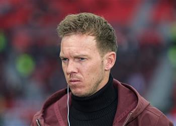 تقارير توتنهام يتخذ قرار ا حاسم ا بشأن التعاقد مع ناجلسمان