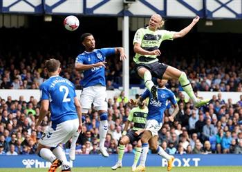 فيديو مانشستر سيتي يقسو على إيفرتون بثلاثية ويقترب خطوة جديدة من لقب الدوري الإنجليزي