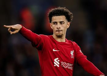 فيديو محمد صلاح يصنع وكورتيس جونز يسجل هدف ليفربول الأول أمام ليستر سيتي