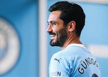 تقارير عرض إنجليزي يزاحم برشلونة على ضم جوندوجان