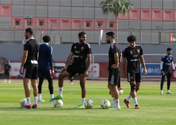 مران الأهلي كولر يحاضر اللاعبين وتدريبات بدنية للحراس استعداد ا لـ الترجي