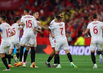 فيديو في مباراة ماراثونية إشبيلية يهزم يوفنتوس ويضرب موعد ا مع روما في نهائي الدوري الأوروبي