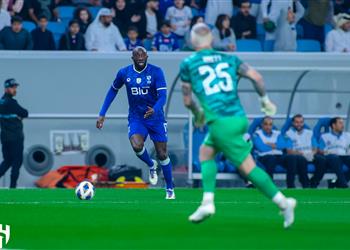 فيديو ماريجا يسجل هدف الهلال الأول أمام ضمك