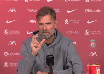 كلوب يثير الشكوك حول مشاركة مهاجم ليفربول أمام فولهام ويتحدث عن إصابته