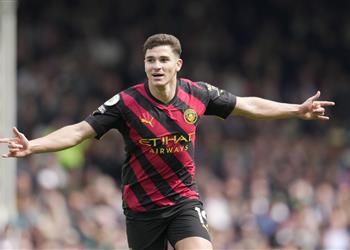 جوليان ألفاريز يحذر آرسنال كل مباراة ستكون نهائي لـ مانشستر سيتي