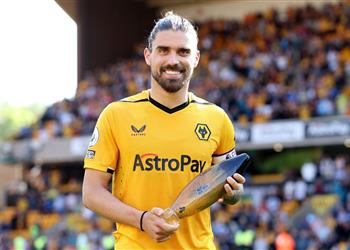 روبن نيفيز يثير التكهنات بشأن مستقبله مع ولفرهامبتون أمام أنظار برشلونة