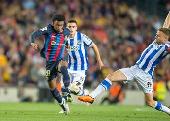 فيديو ريال سوسيداد يفسد ليلة احتفالات برشلونة ويفوز بثنائية في الدوري الإسباني