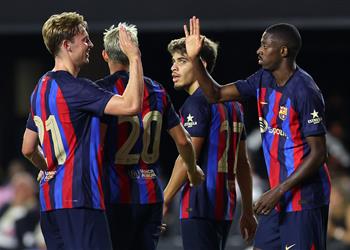 بعد أن كان الأقرب للرحيل برشلونة يرغب في تجديد عقد لاعبه