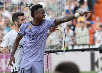 فيديو في ليلة طرد فينيسيوس ريال مدريد يسقط بهدف أمام فالنسيا وأتلتيكو يستفيد بوصافة الليجا