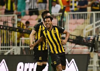 فيديو رومارينو يسجل هدف اتحاد جدة الأول أمام الباطن