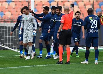 وكيل محمد حامد يوضح حقيقة مفاوضات الزمالك لضمه من إنبي