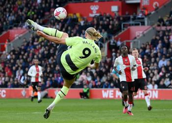 هالاند يختار أهدافه المفضلة مع مانشستر سيتي