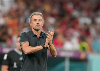 نابولي يسعى للتعاقد مع لويس إنريكي لخلافة سباليتي