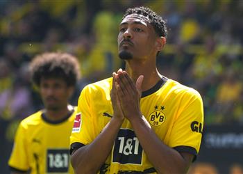 فيديو الحلم ينتهي بوروسيا دورتموند يتعادل مع ماينز ويهدي لقب الدوري الألماني لـ بايرن ميونخ