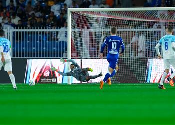 فيديو الهلال يقسو على أبها بثلاثية في الدوري السعودي