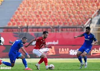 الأهلي يواجه سيراميكا كليوباترا للابتعاد بصدارة الدوري قبل موقعة الوداد