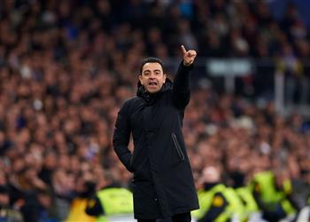 سبورت تشافي في محادثات متقدمة مع إدارة برشلونة لتمديد عقده