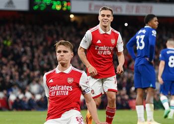 فيديو لندن حمراء آرسنال يستعيد صدارة الدوري الإنجليزي مؤقت ا بعد الفوز على تشيلسي بثلاثية