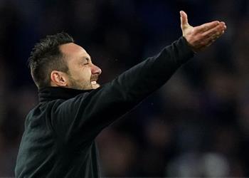 مدرب برايتون بعد الفوز القاتل أمام مانشستر يونايتد هناك إله في كرة القدم