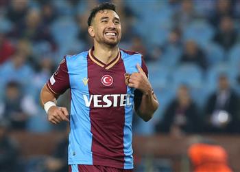 تقارير طرابزون سبور يحدد سعر بيع تريزيجيه بعد اهتمام الأهلي والاتحاد