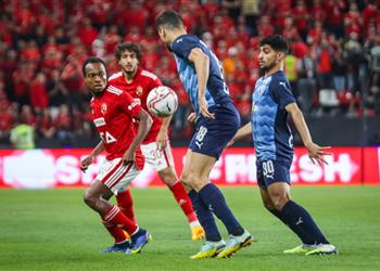 أحمد بلال لـ بيراميدز لن تستطيعوا صنع التاريخ في وجود الأهلي