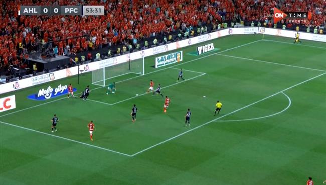 وليد الكرتي ينقذ مرماه من هدف محقق للاهلي بكأس السوبر المصري