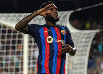 برشلونة يحسم قراره بشأن مستقبل كريستنسن وكيسيه