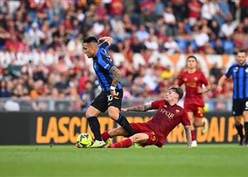 إنتر ميلان يفوز بثنائية على روما في الدوري الإيطالي