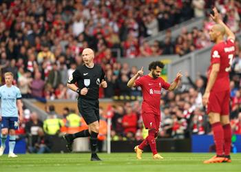 جماهير ليفربول عن محمد صلاح بعد أرقامه القياسية ضد برينتفورد ك تب التاريخ تعبت