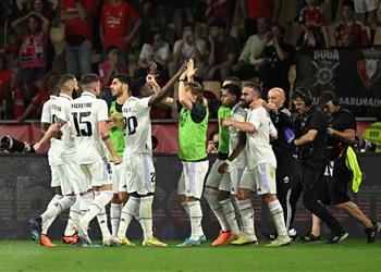 برشلونة يهنئ ريال مدريد على تتويجه بكأس ملك إسبانيا